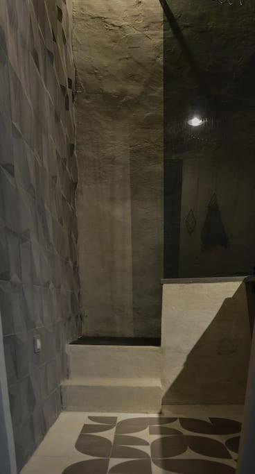 La Loge Familiale: 110M2, Place Rose Goudard, Ac LʼIsle-sur-la-Sorgue Extérieur photo