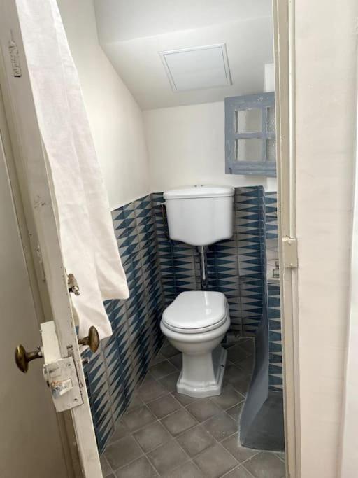 La Loge Familiale: 110M2, Place Rose Goudard, Ac LʼIsle-sur-la-Sorgue Extérieur photo