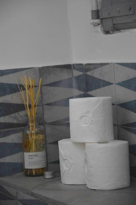 La Loge Familiale: 110M2, Place Rose Goudard, Ac LʼIsle-sur-la-Sorgue Extérieur photo