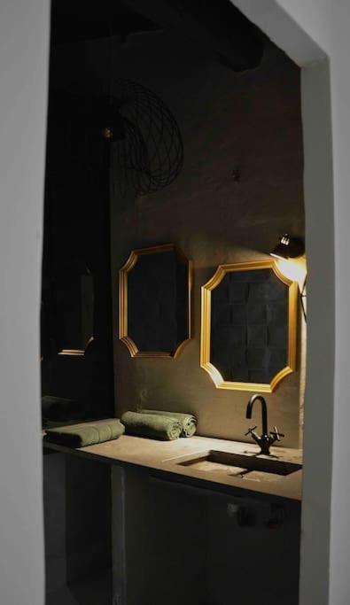 La Loge Familiale: 110M2, Place Rose Goudard, Ac LʼIsle-sur-la-Sorgue Extérieur photo