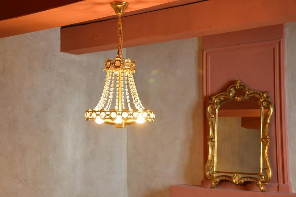 La Loge Familiale: 110M2, Place Rose Goudard, Ac LʼIsle-sur-la-Sorgue Extérieur photo